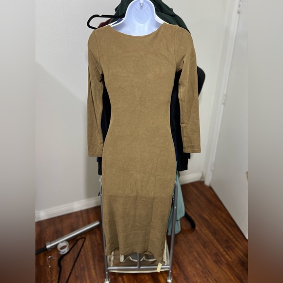 OGL Eco-Mousse® Side Ruched Shelf-Bra Dress - Picture 4 of 6